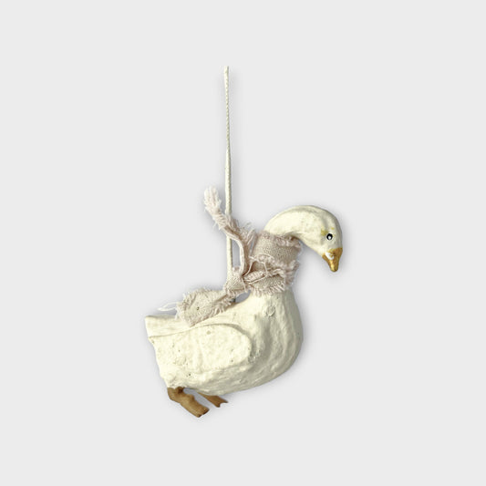 Gås med lyserødt tørklæde