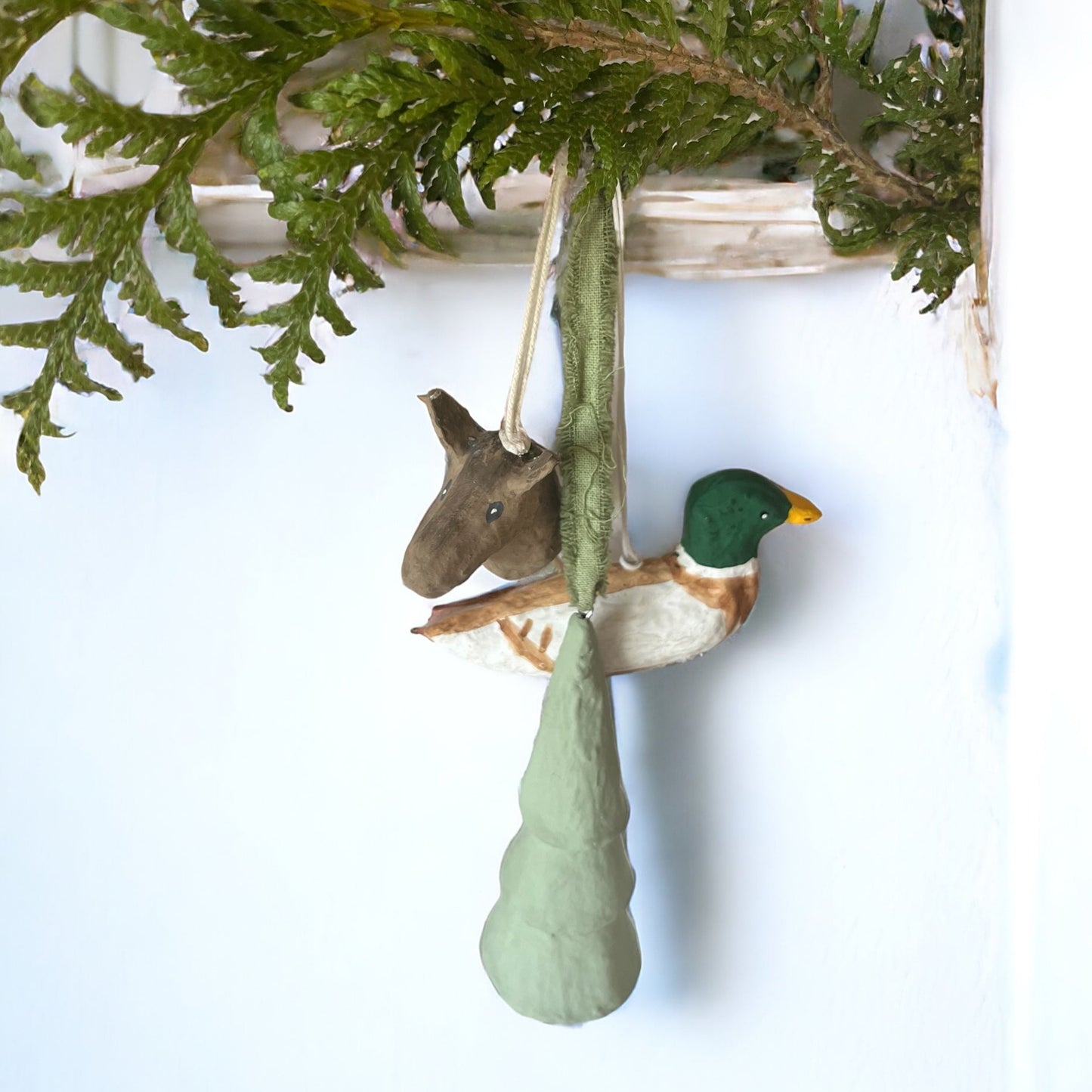 juletræ and kæphest xo handcraft papmache