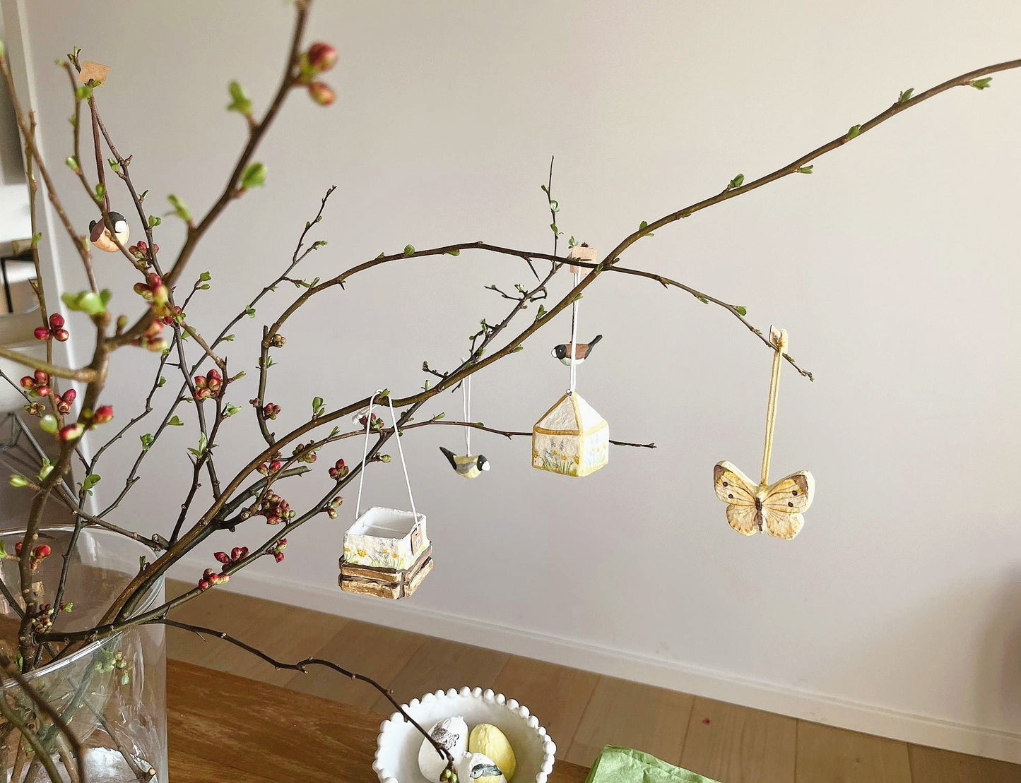 Håndlavet pynt, påske, bæredygtigt cotton papmache, papmache, handmade, easter, fairtrade, sustainable