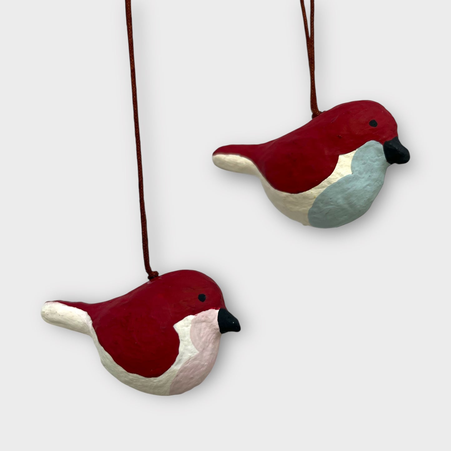 Håndlavede fugle – lyserød & lyseblå – dekorativt ophæng