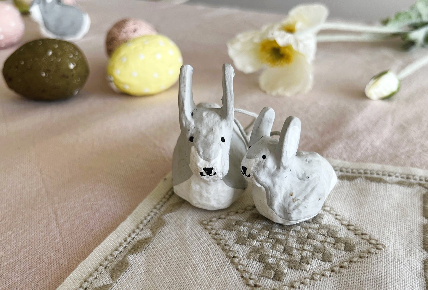 Rabbits hanging, Light grey
